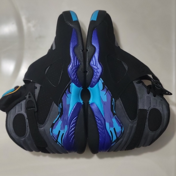 Air Jordan Retro 8 "Aqua" 2015 - Picture 7 of 13